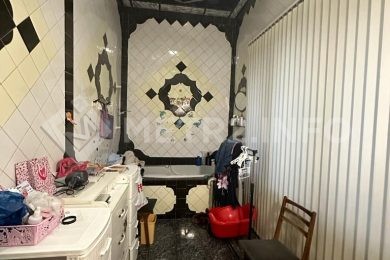 Предлагаем к продаже 3х этажный кирпичный дом в г. Армавир, район дома Офицеров, общая площадь дома 406 м², на земельном участке 823 м²., напрямую от Собственника._7