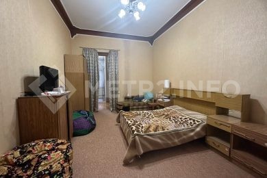 Предлагаем к продаже 3х этажный кирпичный дом в г. Армавир, район дома Офицеров, общая площадь дома 406 м², на земельном участке 823 м²., напрямую от Собственника._16