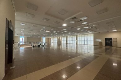 Сдам торговое помещение на втором этаже в ТЦ «ОСКАР», площадью 820 м², напрямую от собственника._4