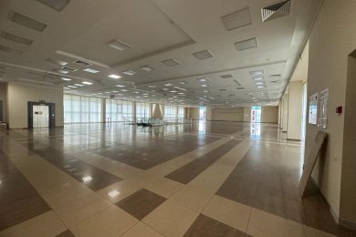 Сдам торговое помещение на втором этаже в ТЦ «ОСКАР», площадью 820 м², напрямую от собственника._8