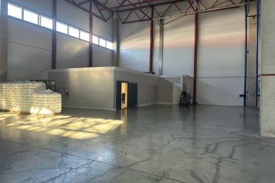 Предлагаем к аренде складское помещение на охраняемой территории общей площадью 14100 м². Напрямую от Собственника._10