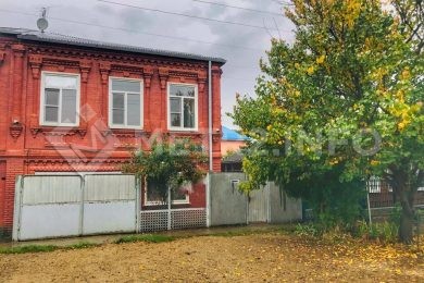 ПРЕДЛАГАЕМ К ПРОДАЖЕ 1/2 ДОМА166,9 КВ.М. , РАЙОН 11 ЛИНИЯ._1