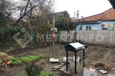 ПРЕДЛАГАЕМ К ПРОДАЖЕ 1/2 ДОМА166,9 КВ.М. , РАЙОН 11 ЛИНИЯ._8