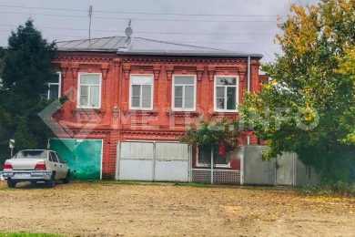 ПРЕДЛАГАЕМ К ПРОДАЖЕ 1/2 ДОМА166,9 КВ.М. , РАЙОН 11 ЛИНИЯ._0
