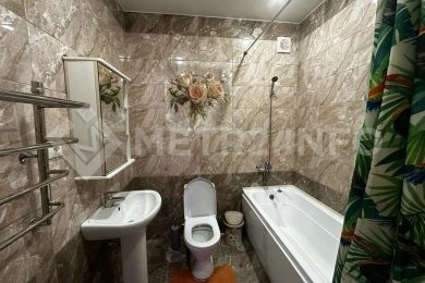 Предлагаем к аренде частный дом общей площадью 90 м² по ул. Луначарского 446._13