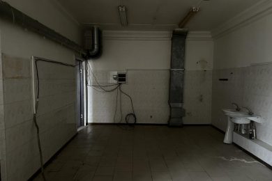 Предлагаем к аренде торговое помещение на 2-ом этаже, площадью 80 м² в г. Армавире по ул. Новороссийская , д. 127, напрямую от собственника._4