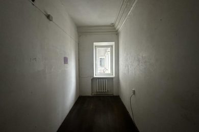 Предлагаем к аренде торговое помещение на 2-ом этаже, площадью 80 м² в г. Армавире по ул. Новороссийская , д. 127, напрямую от собственника._3