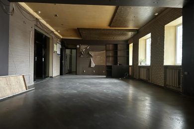 Предлагаем к аренде торговое помещение на 2-ом этаже, площадью 80 м² в г. Армавире по ул. Новороссийская , д. 127, напрямую от собственника._2