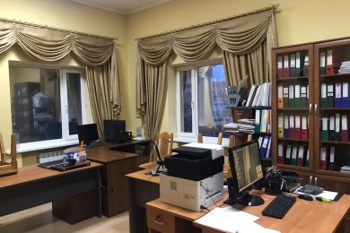 Предлагаем к продаже ресторан «Астория», расположенный по ул. Ленина, д.88 А, общей площадью 1064,8 м² на земельном участке 3232 м² на прямую от собственника._42