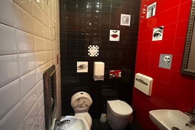 Предлагаем к продаже ресторан «Астория», расположенный по ул. Ленина, д.88 А, общей площадью 1064,8 м² на земельном участке 3232 м² на прямую от собственника._51