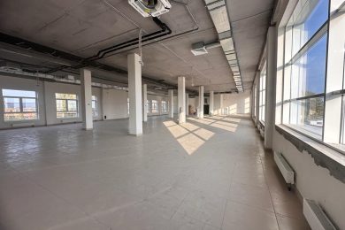 Предлагаем к аренде 3-х этажное помещение свободного назначения в Прикубанском микрорайоне (ЖК «Дыхание», КП «Николино парк») площадь 500 м2 сдается 1ый 2ой и 3ий этаж общей площадью 2370 м2, по ул. Сталинградская д.1, напрямую от Собственника._4