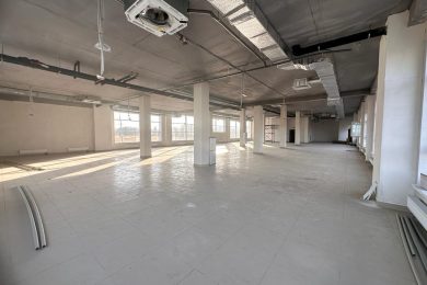 Предлагаем к аренде 3-х этажное помещение свободного назначения в Прикубанском микрорайоне (ЖК «Дыхание», КП «Николино парк») площадь 500 м2 сдается 1ый 2ой и 3ий этаж общей площадью 2370 м2, по ул. Сталинградская д.1, напрямую от Собственника._7