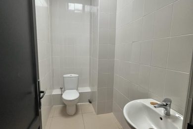 Предлагаем к аренде 3-х этажное помещение свободного назначения в Прикубанском микрорайоне (ЖК «Дыхание», КП «Николино парк») площадь 500 м2 сдается 1ый 2ой и 3ий этаж общей площадью 2370 м2, по ул. Сталинградская д.1, напрямую от Собственника._13