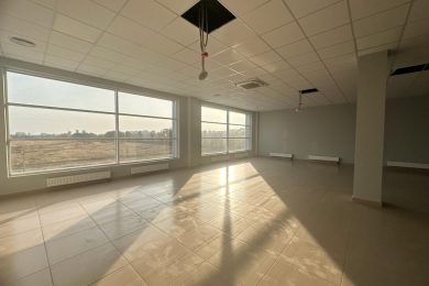 Предлагаем к аренде 3-х этажное помещение свободного назначения в Прикубанском микрорайоне (ЖК «Дыхание», КП «Николино парк») площадь 500 м2 сдается 1ый 2ой и 3ий этаж общей площадью 2370 м2, по ул. Сталинградская д.1, напрямую от Собственника._21