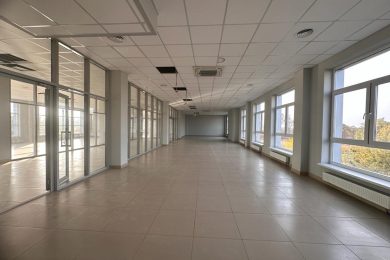 Предлагаем к аренде 3-х этажное помещение свободного назначения в Прикубанском микрорайоне (ЖК «Дыхание», КП «Николино парк») площадь 500 м2 сдается 1ый 2ой и 3ий этаж общей площадью 2370 м2, по ул. Сталинградская д.1, напрямую от Собственника._16