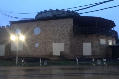 ПРЕДЛАГАЕМ К ПРОДАЖЕ КАФЕ ПО АДРЕСУ Г. АРМАВИР, УЛ. ЛЕНИНА 88 Г, ОБЩЕЙ ПЛОЩАДЬЮ 500 м² НА УЧАСТКЕ  11 СОТОК, НА ПРЯМУЮ ОТ СОБСТВЕННИКА._4