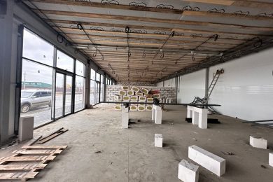 Предлагаем к аренде в торговом центре площади 120 м², пос. Дружелюбный, напрямую от Собственника._10