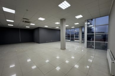 Предлагаем к аренде помещение свободного назначения, общей площадью 220 м², по ул. Суворова, 54, напрямую от Собственника._5