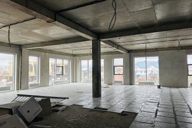 Предлагаем к аренде помещение свободного назначения на втором этаже, общей площадью 1000 м², по ул. Российская, 506, напрямую от Собственника._5