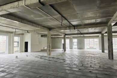 Предлагаем к аренде помещение свободного назначения на втором этаже, общей площадью 1000 м², по ул. Российская, 506, напрямую от Собственника._6