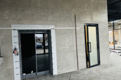 Предлагаем к аренде помещение свободного назначения на втором этаже, общей площадью 1000 м², по ул. Российская, 506, напрямую от Собственника._4