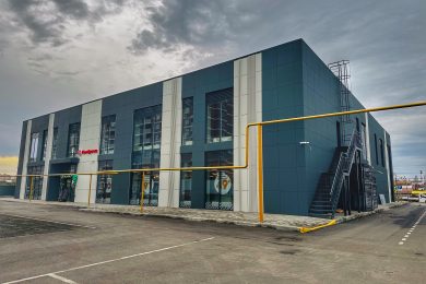 Предлагаем к аренде помещение свободного назначения на втором этаже, общей площадью 1000 м², по ул. Российская, 506, напрямую от Собственника._3