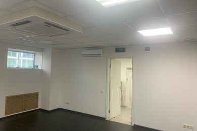 Предлагаем к аренде офисное помещение площадью 30 м² в цокольном этаже, напрямую от собственника по ул. Северная д. 400._5