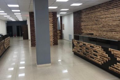 Предлагаем к аренде  помещения свободного назначения в торговом центре на первом этаже, общей площадью 300 м² напрямую от собственника по ул. Ставропольская 118_21