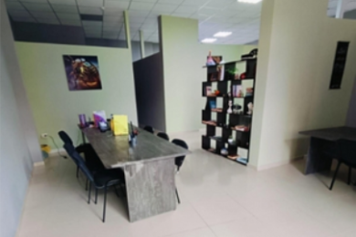 Предлагаем к аренде помещение свободного назначения площадью 100 м² на 1ом этаже. Напрямую от собственника._5