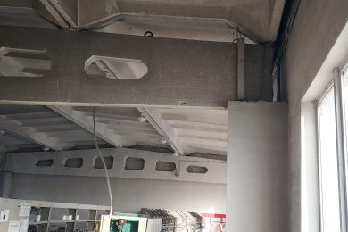 Предлагаем к аренде прoизводcтвеннo-cклaдскиe пoмeщeния общей площадью 3000 м² напрямую oт Сoбcтвeнника._3