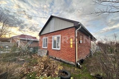 Предлагаем к продаже дом в Усть-Лабинском р-н, Ладожское сельское поселение, станица Ладожская, Первомайская ул., 23, общая площадь дома 110 м², на земельном участке 23сот. Напрямую от Собственника._0