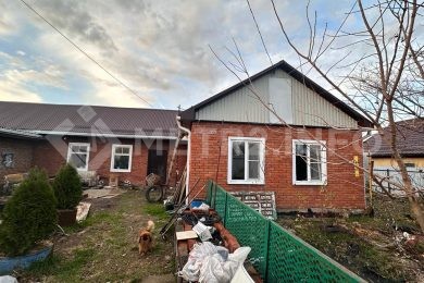 Предлагаем к продаже дом в Усть-Лабинском р-н, Ладожское сельское поселение, станица Ладожская, Первомайская ул., 23, общая площадь дома 110 м², на земельном участке 23сот. Напрямую от Собственника._2