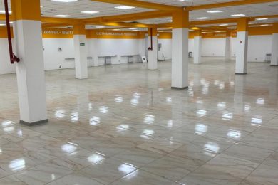 Предлагаем к аренде торговое помещение общей площадью 680 м² на 1ом этаже. Напрямую от собственника._9