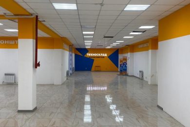 Предлагаем к аренде торговое помещение общей площадью 680 м² на 1ом этаже. Напрямую от собственника._3