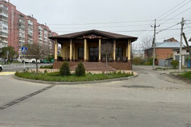 Предлагаем к аренде помещение с готовым бизнесом, общей площадью 440 м² в отдельно стоящем здание, напрямую от Собственника._1