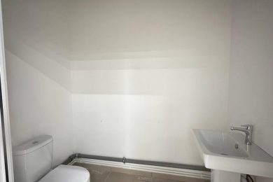 Предлагаем к аренде помещение свободного назначения по ул. Дмитрия Есаулко, д. 11, общей площадью 1800 м², напрямую от собственника._11