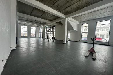 Предлагаем к аренде помещение свободного назначения на первом этаже, общей площадью 291 м², по ул. 50 лет ВЛКСМ, 15А, напрямую от Собственника._2