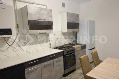 Предлагаем к аренде 2-х комнатную квартиру, район ЮТ по ул. Халтурина д. 142._2