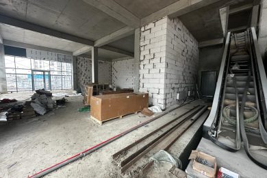 Предлагаем к аренде Торговый Центр общей площадью 3500 м² всего 3эт, по ул. Шевцова на Земельном участке 55сот. Напрямую от Собственника._8