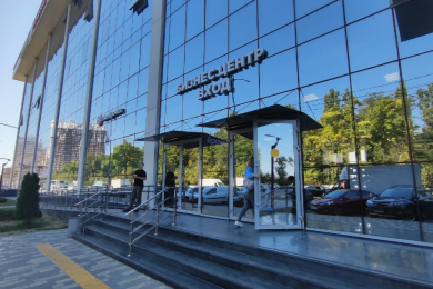 Предлагаем к аренде помещение свободного назначения в Бизнес центре на 2ом этаже, общей площадью 650 м², по ул. Бородинской. Напрямую от Собственника._2