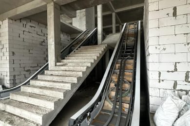 Предлагаем к аренде Торговый Центр общей площадью 3500 м² всего 3эт, по ул. Шевцова на Земельном участке 55сот. Напрямую от Собственника._9