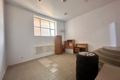 Предлагаем к аренде помещение свободного назначения на первом этаже, общей площадью 80 м², по ул. Горького 113. Напрямую от Собственника._14