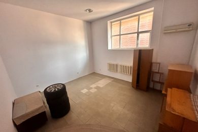 Предлагаем к аренде помещение свободного назначения на первом этаже, общей площадью 80 м², по ул. Горького 113. Напрямую от Собственника._16