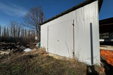 Предлагаем к аренде складское помещение на охраняемой территории общей площадью 380м² состоящий из склада 350м², 30 м² и навеса 300². Напрямую от Собственника._11