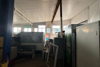 Предлагаем к аренде складское помещение на охраняемой территории общей площадью 550м² состоящий из склада 150м², 400 м². Напрямую от Собственника._6