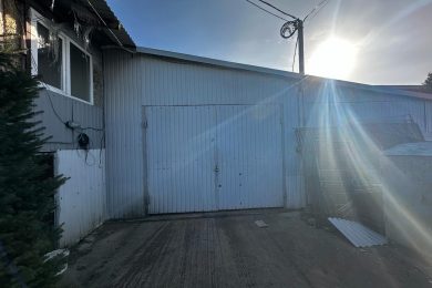 Предлагаем к аренде складское помещение на охраняемой территории общей площадью 550м² состоящий из склада 150м², 400 м². Напрямую от Собственника._18