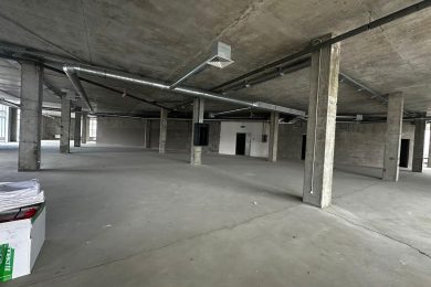 Предлагаем к аренде торговое помещение площадью 900кв.м на 2ом этаже в Торговом Центре общей площадью 1800 м², по ул. Солнечной д. 2. Напрямую от Собственника._3