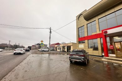 Предлагаем к аренде торговое помещение общей площадью 430 м² на 2ом этаже, по ул. Дорожная г. Энем. Напрямую от Собственника._1