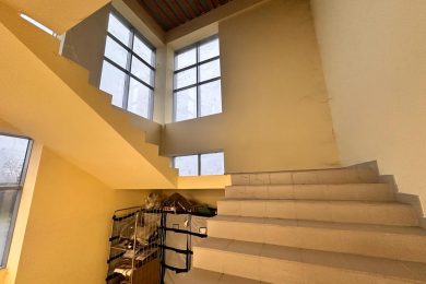 Предлагаем к аренде торговое помещение общей площадью 430 м² на 2ом этаже, по ул. Дорожная г. Энем. Напрямую от Собственника._3