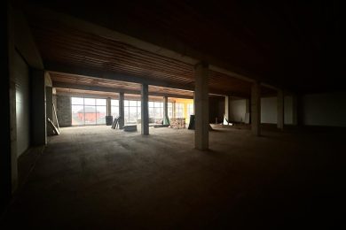 Предлагаем к аренде торговое помещение общей площадью 430 м² на 2ом этаже, по ул. Дорожная г. Энем. Напрямую от Собственника._9